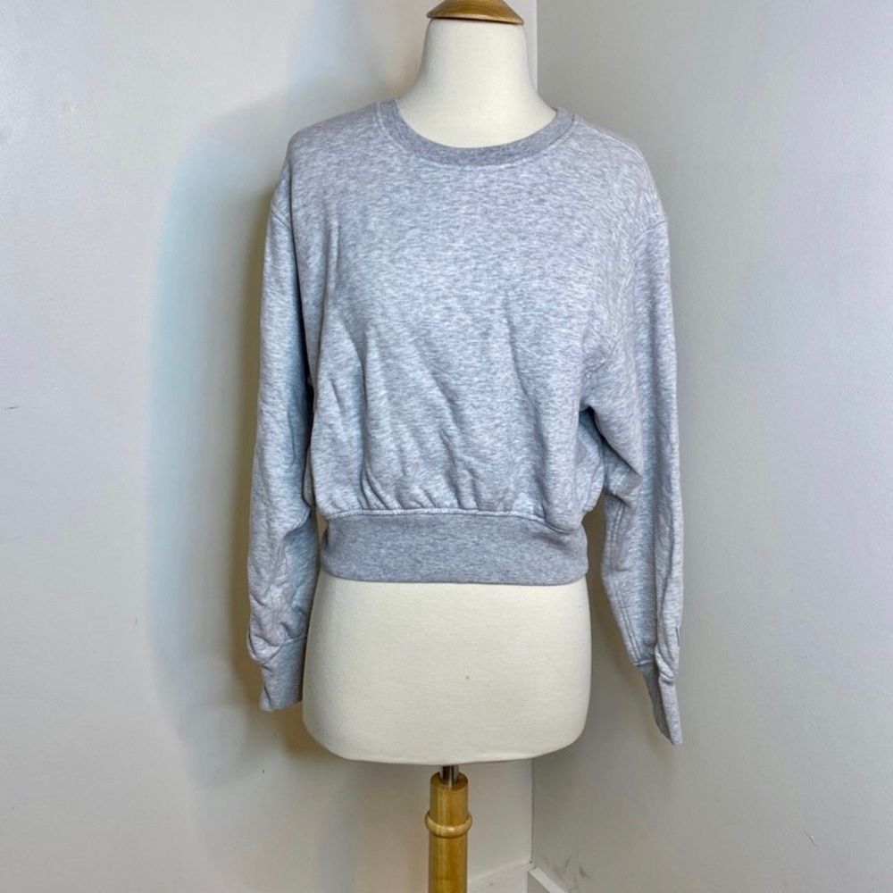 Victoria‎ Sport Cropped Crewneck Sweatshirt